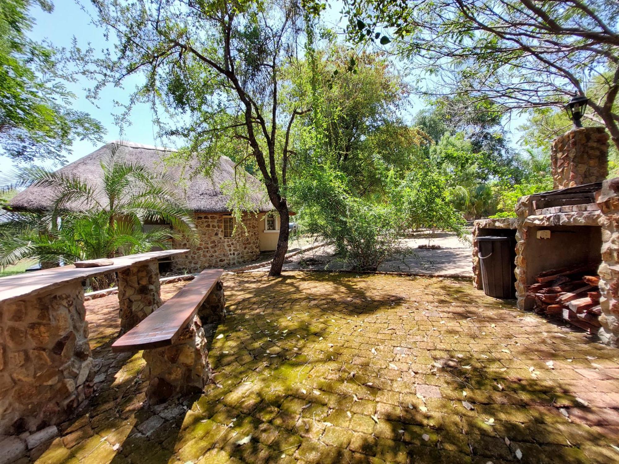 Mobola Lodge Mamono Extérieur photo